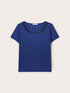 T-shirt con scollatura ricamata image number 4