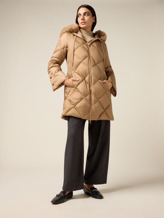 Piumino midi trapuntato con vera piuma