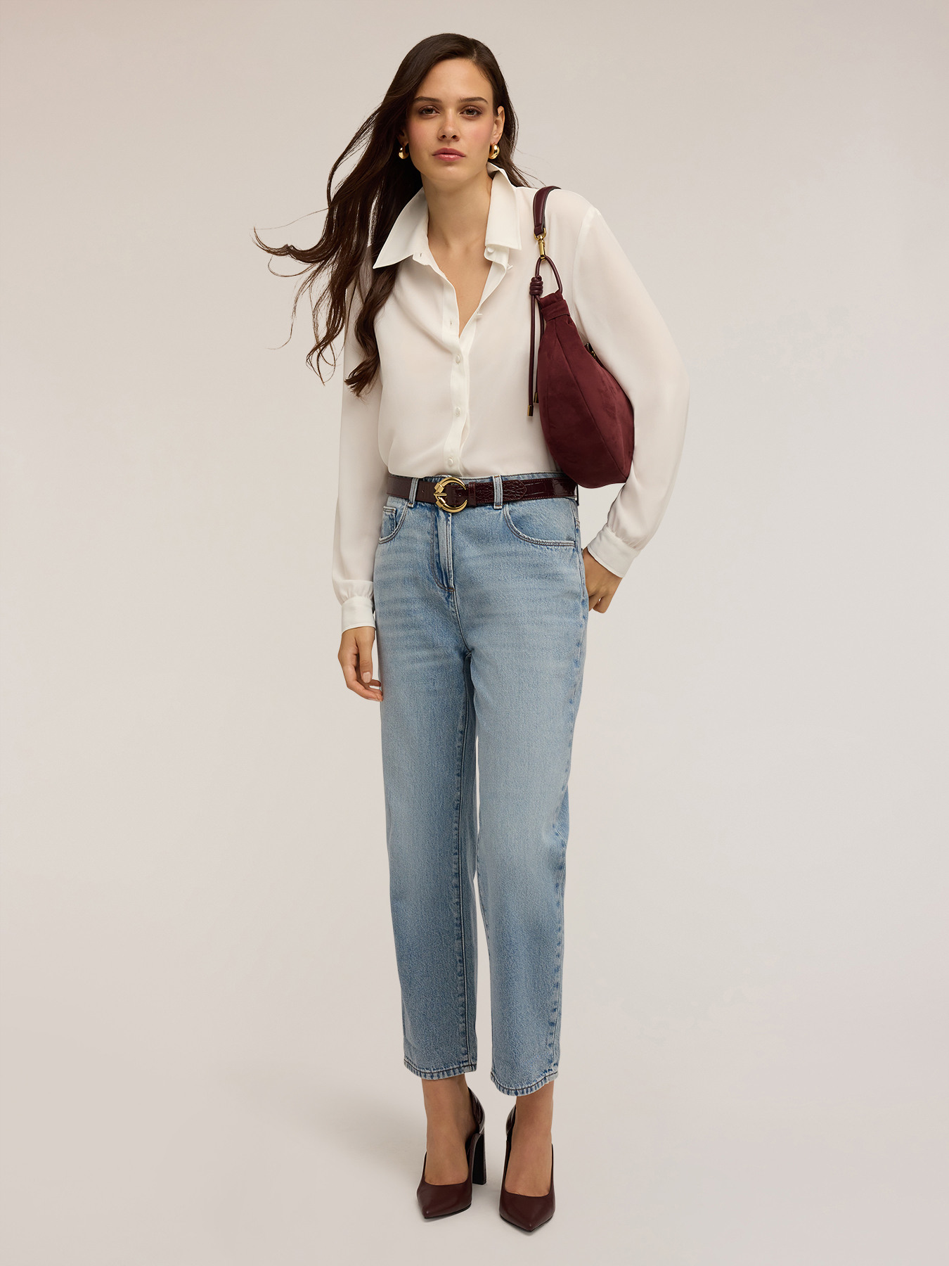 Shirt with covered buttons image number 2