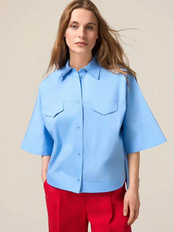 Boxy shirt with small pockets