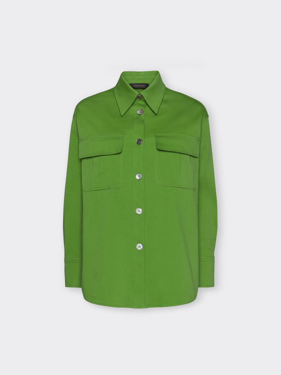 Camisa em gabardine com bolsos