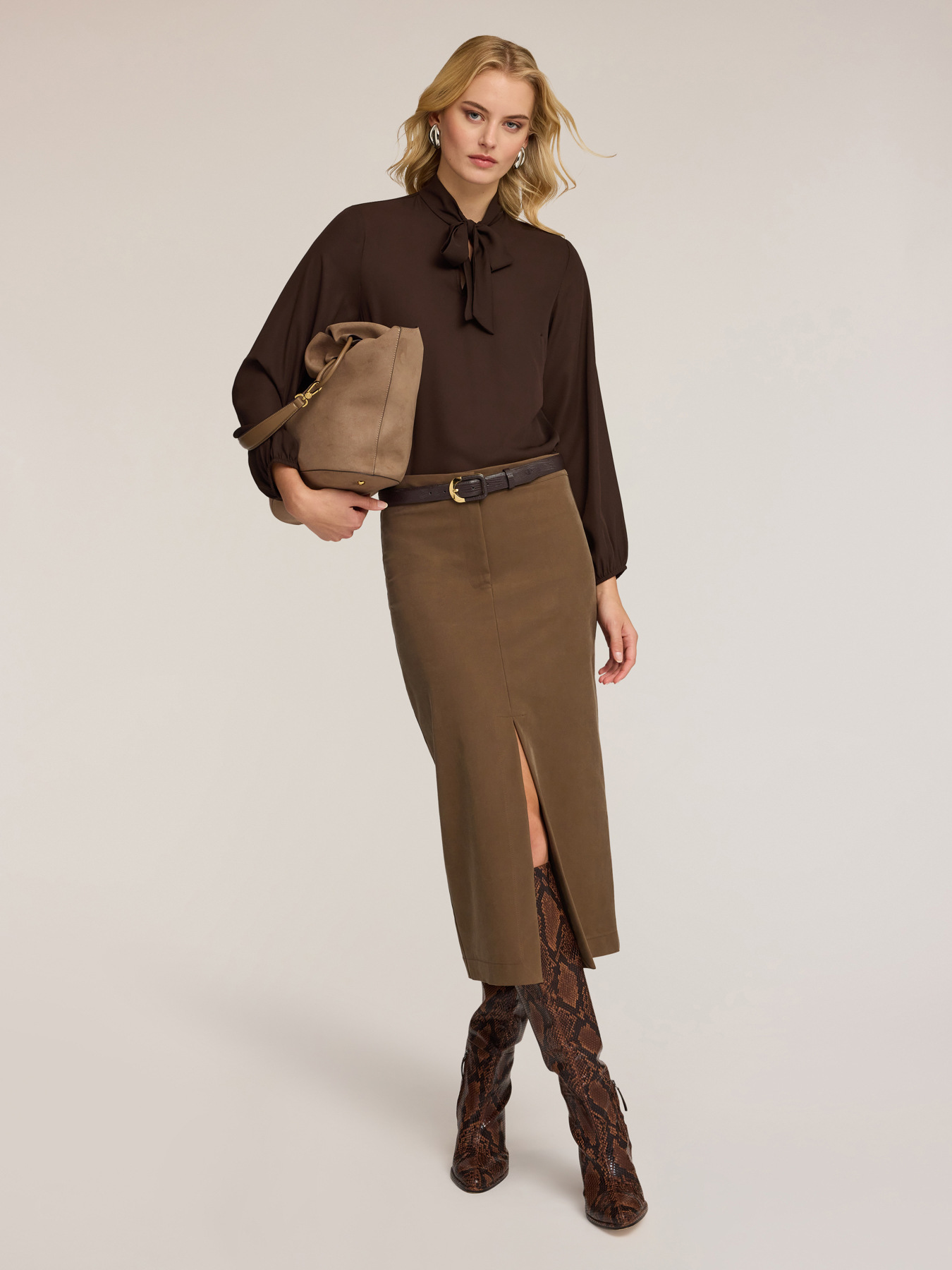 Bodycon skirt with front slit image number 0