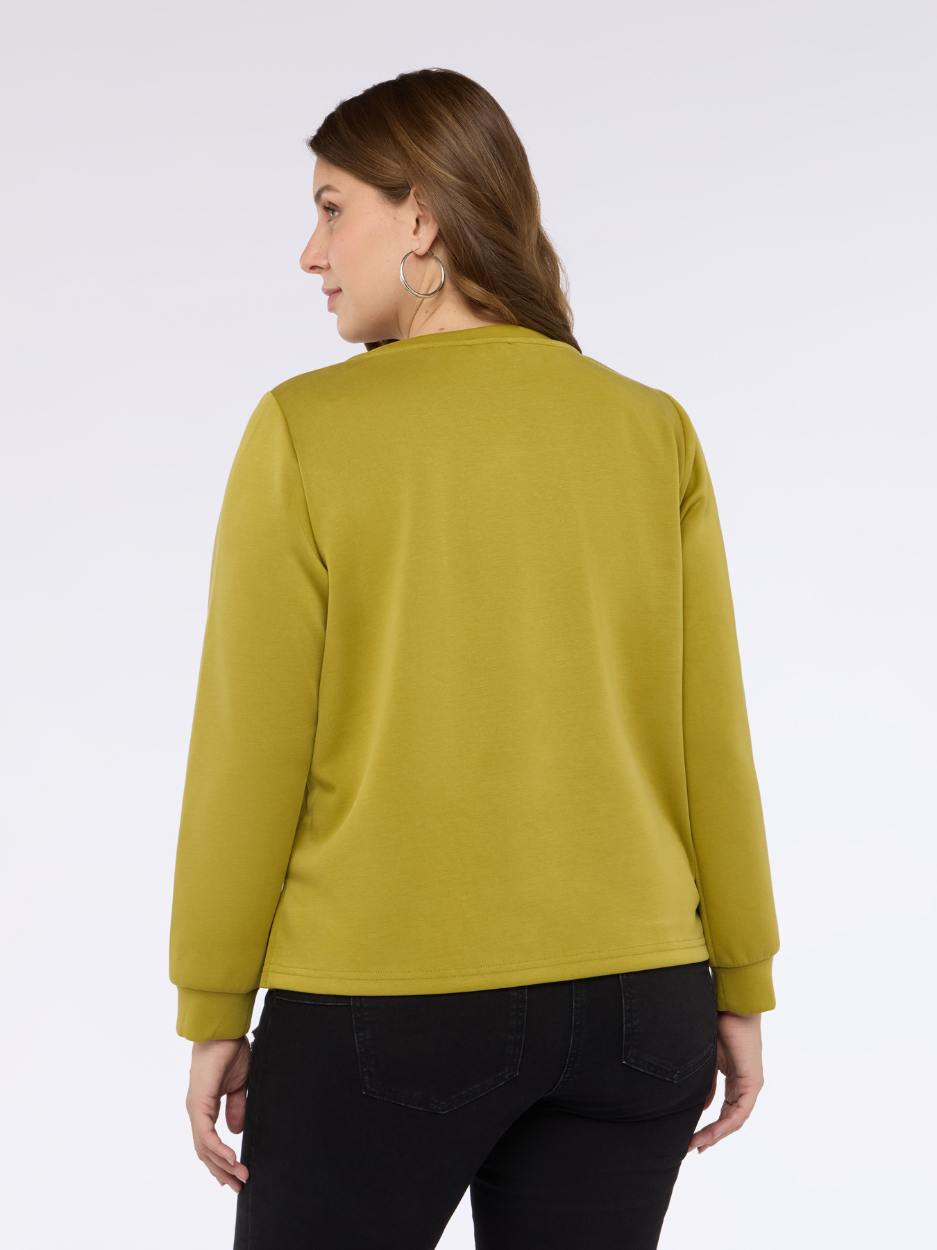 Sweat en scuba avec clous image number 1