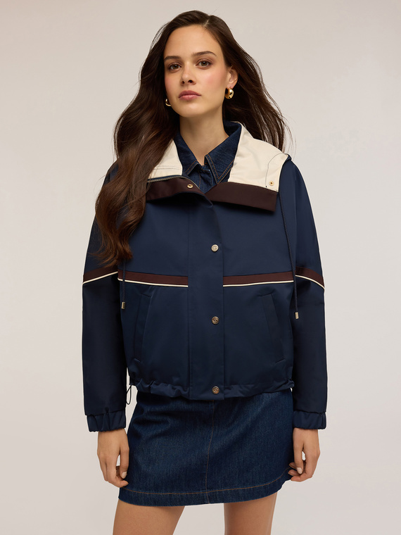 Nylon hooded jacket