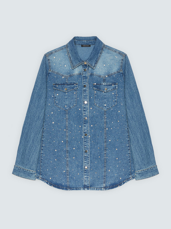 Camisa de denim con destellos luminosos