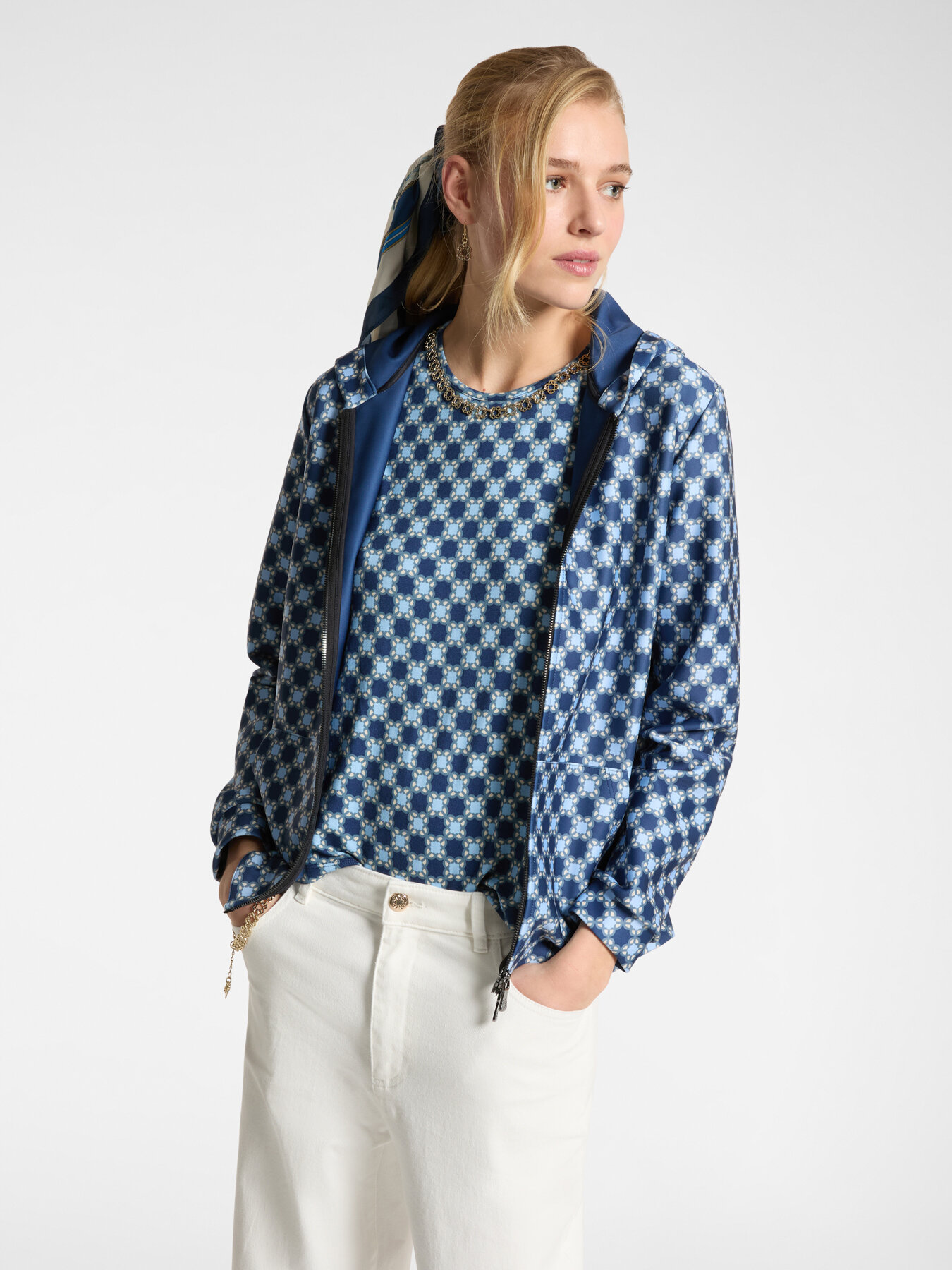 Sudadera estampada image number 0