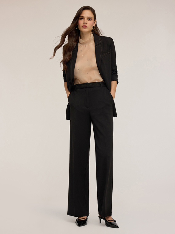 Trousers with stitching