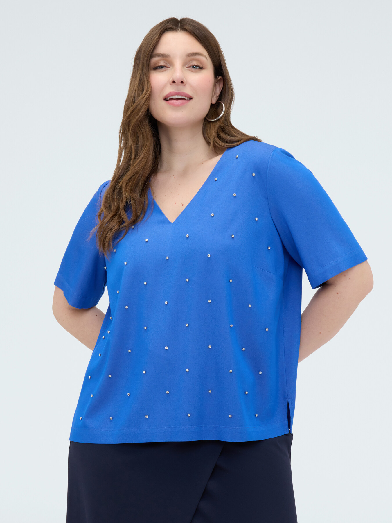 Viscose blouse with light spots image number 3