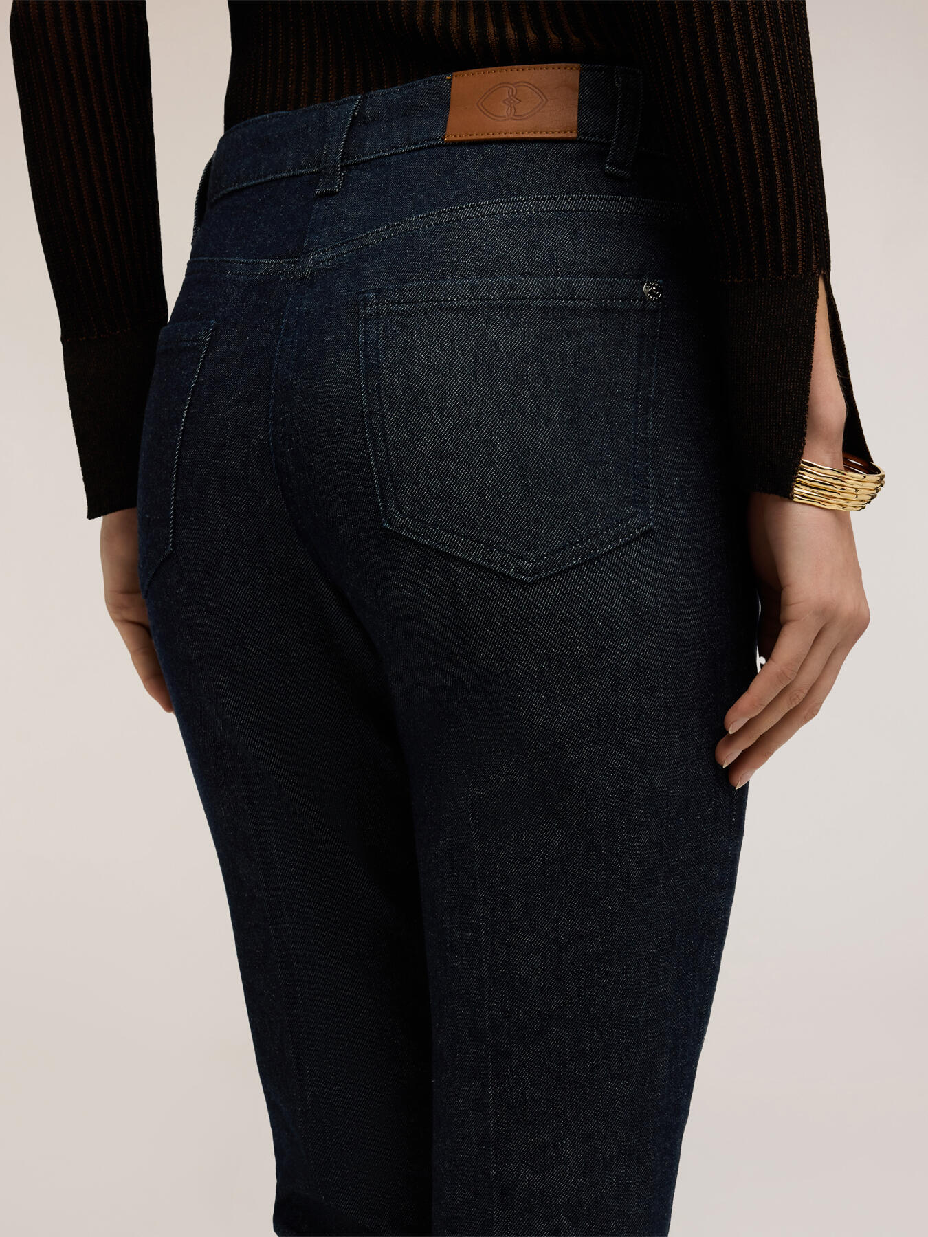 Jeans carrot fit din denim image number 2