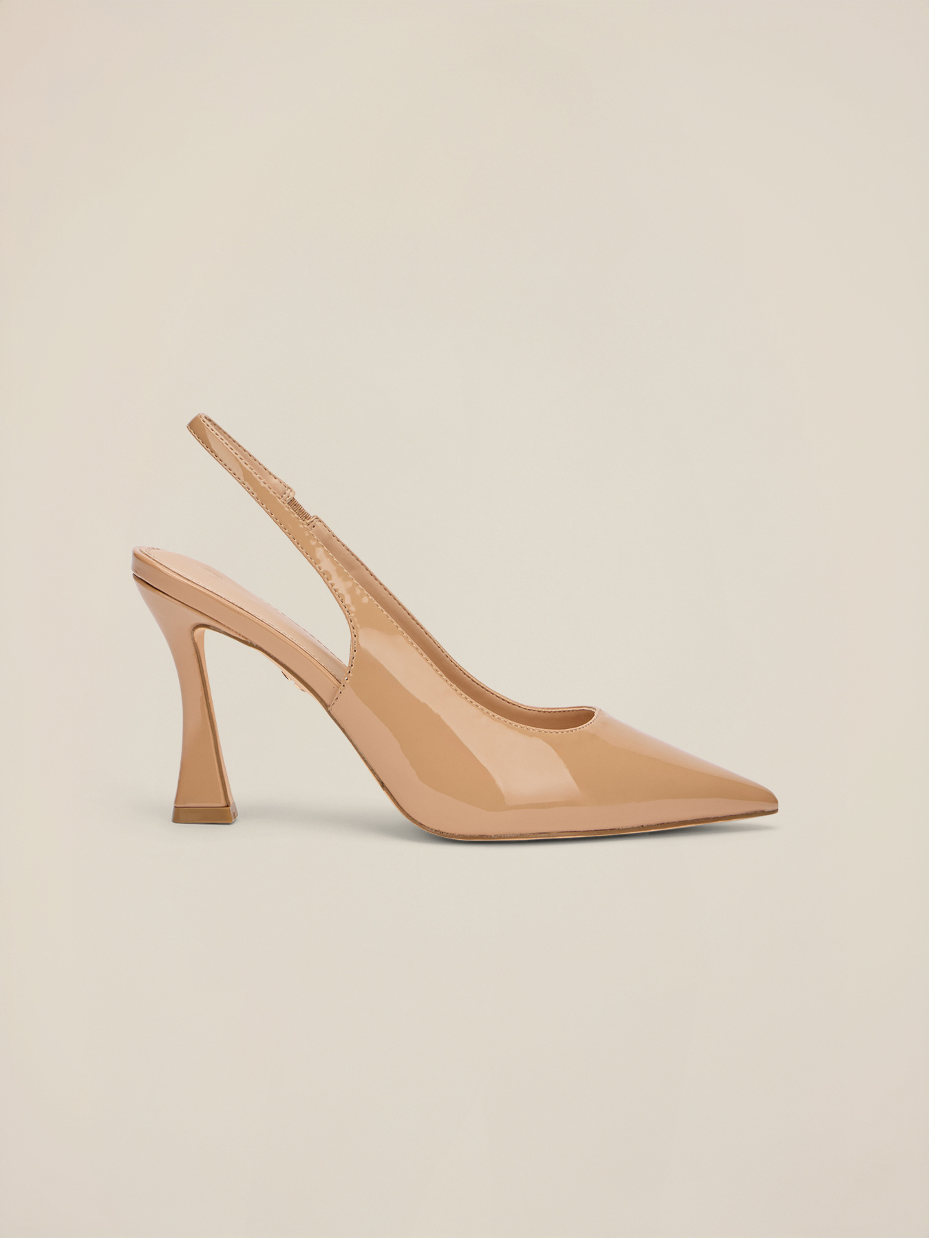 Pointed slingback pumps image number 2