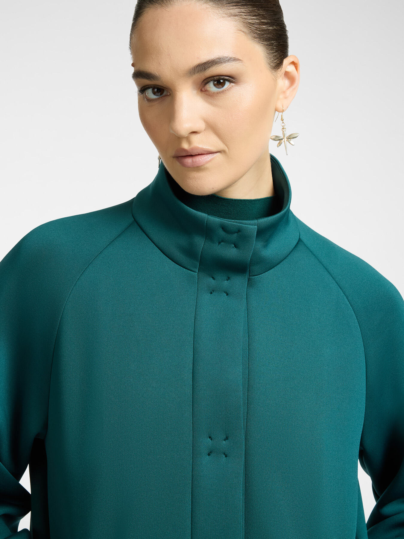 Casaco em tecido scuba image number 4