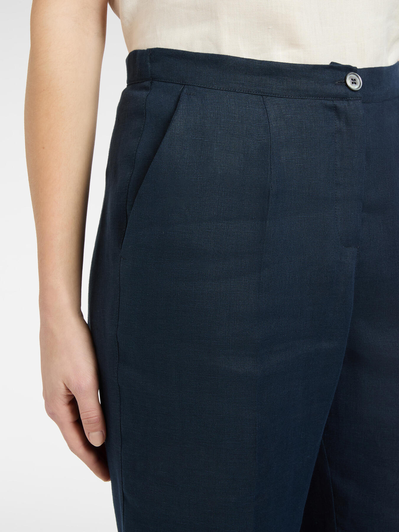 Pantaloni in lino image number 3