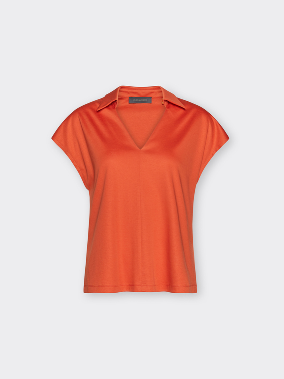 T-shirt with collar
