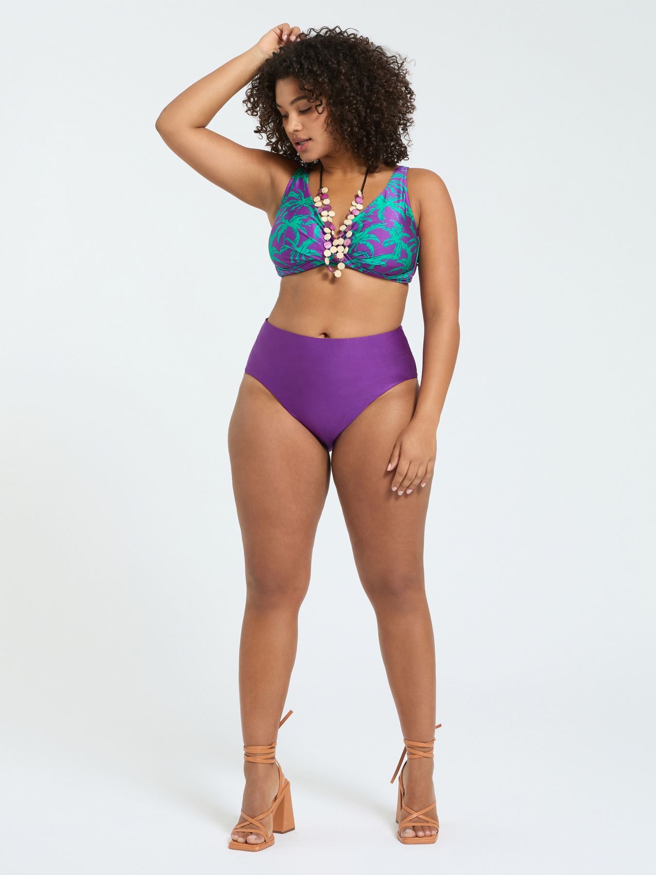 Bikini mit tropischem Print und Bund in der Taille image number 5