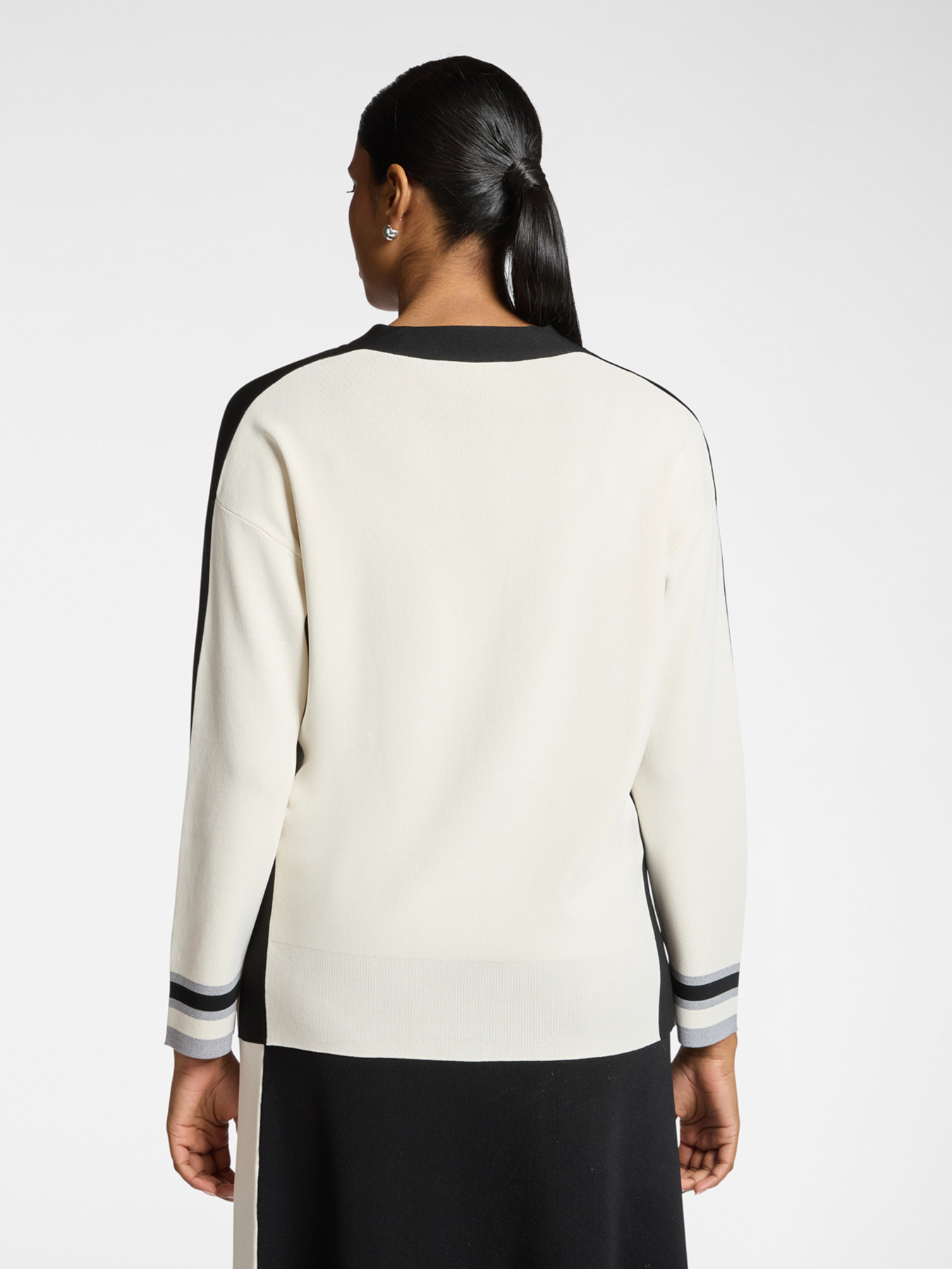 Pull color block col en V image number 1