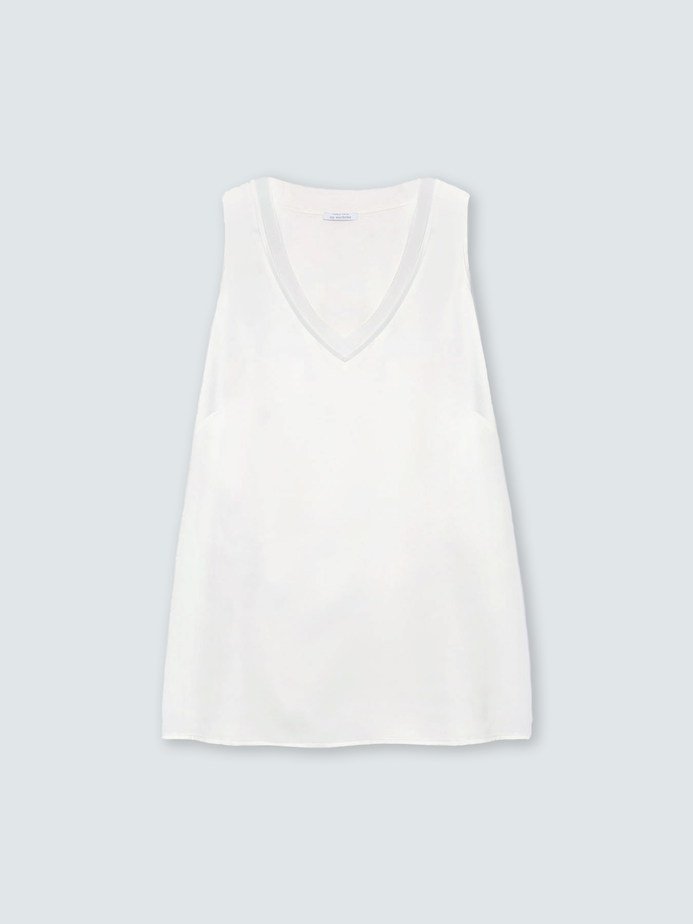 Two-material top with V-neck image number 4