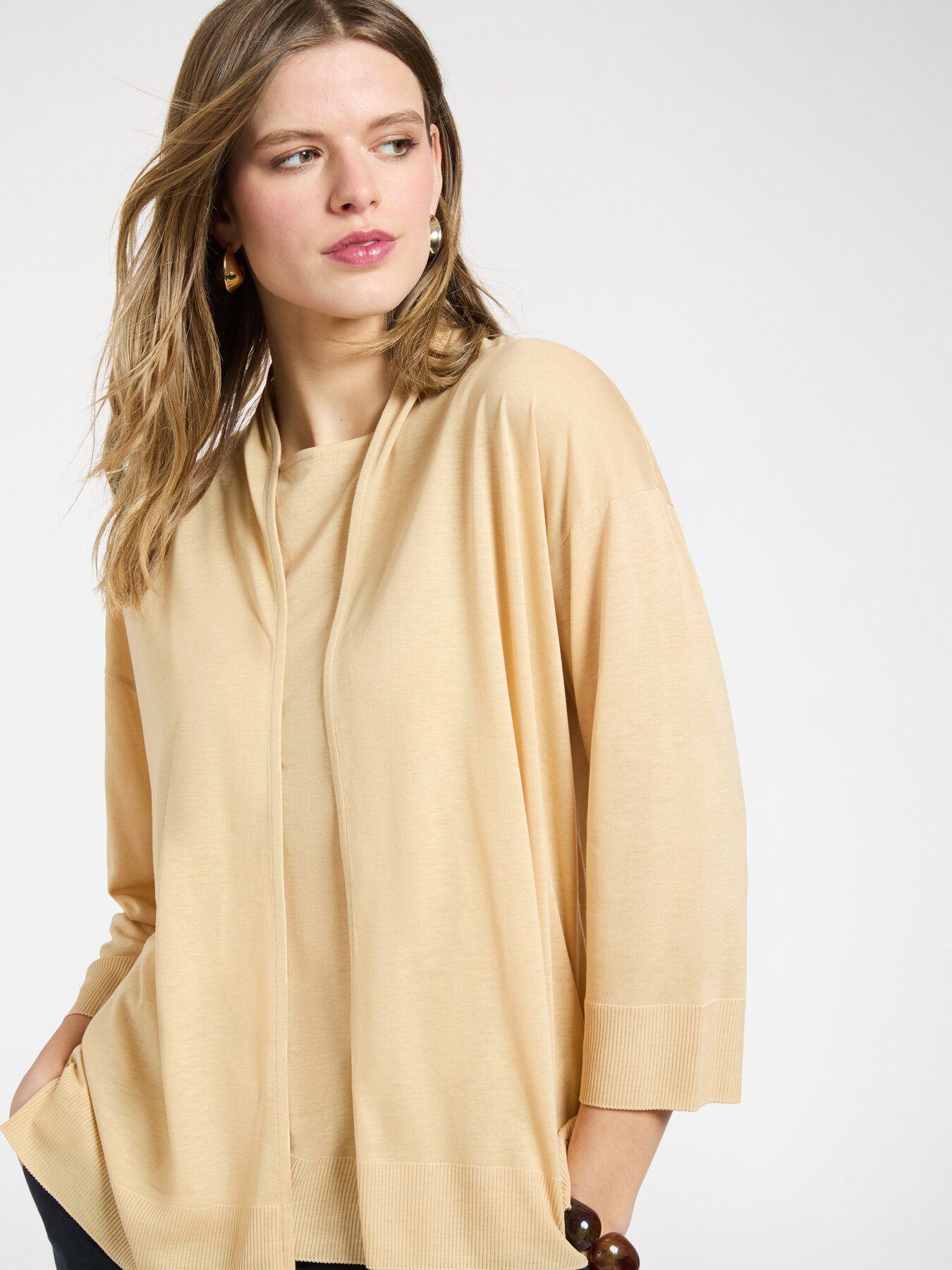 Relaxed fit open-front t-shirt image number 0