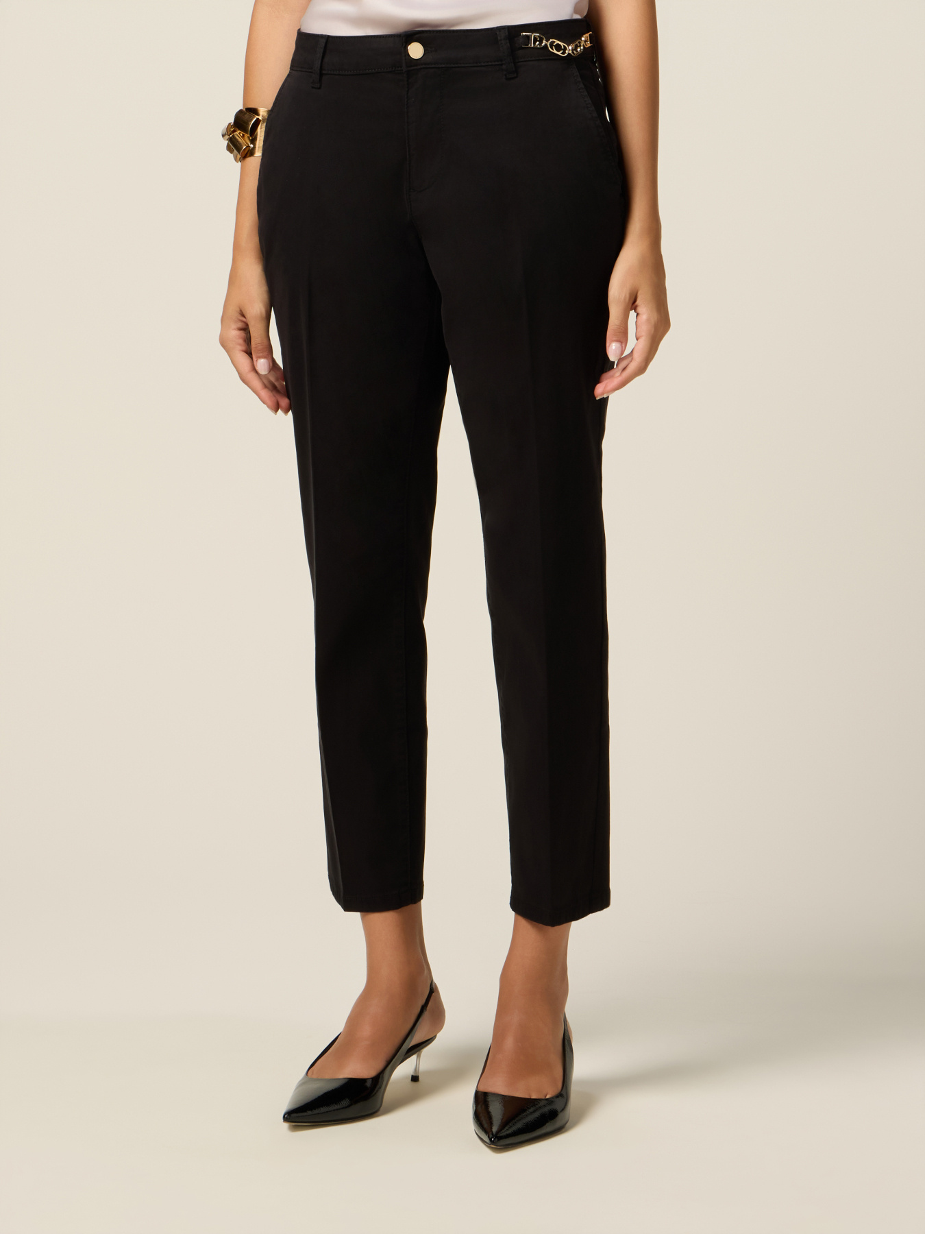 Pantaloni chinos in cotone-lyocell image number 3