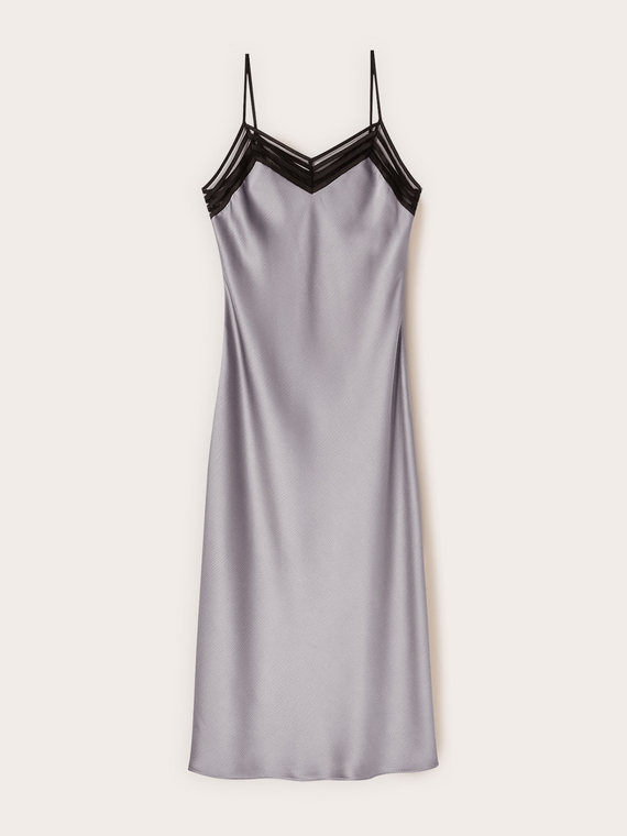 Rochie lungă din satin cu bordură din tul