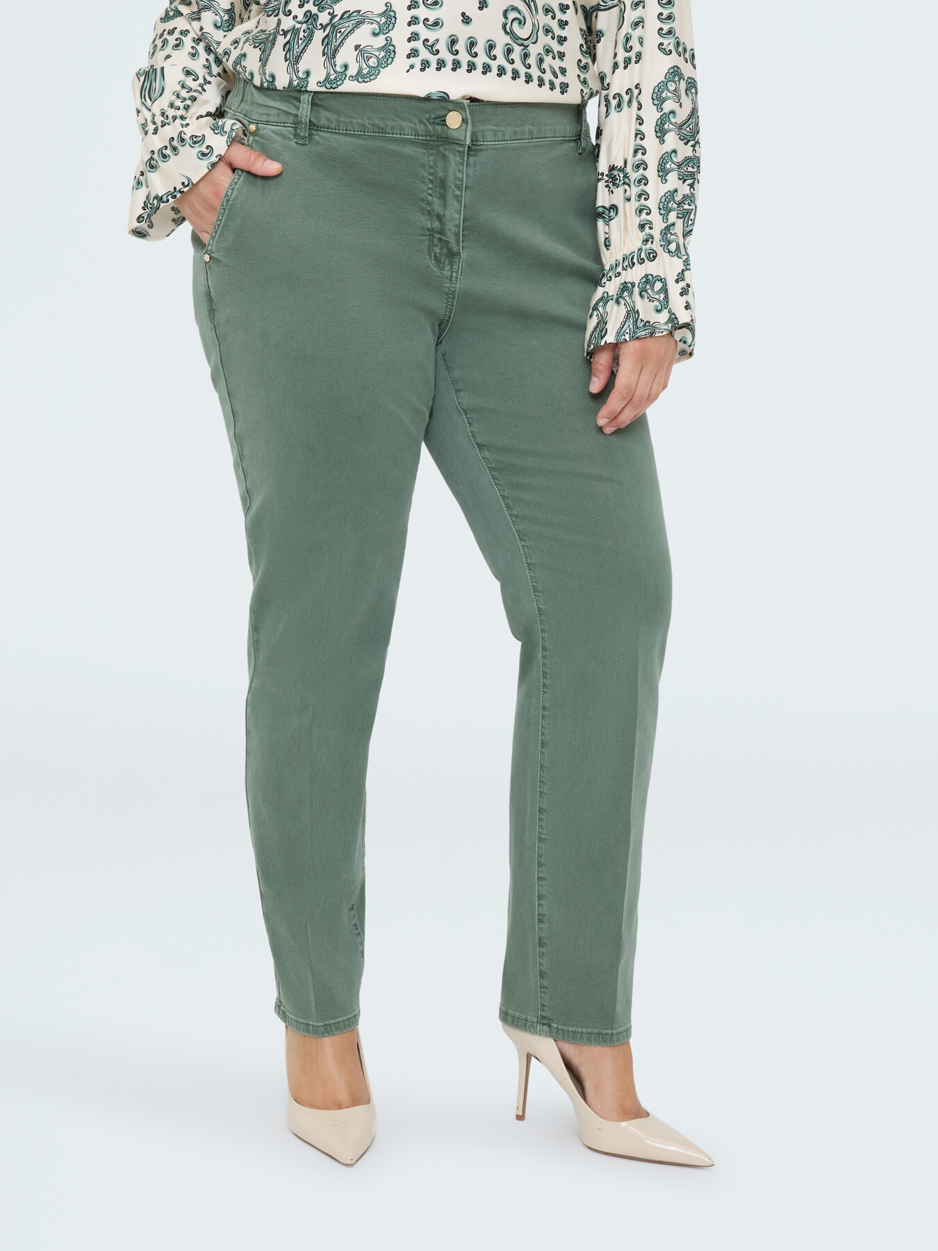 Pantalon Chino en coton image number 1