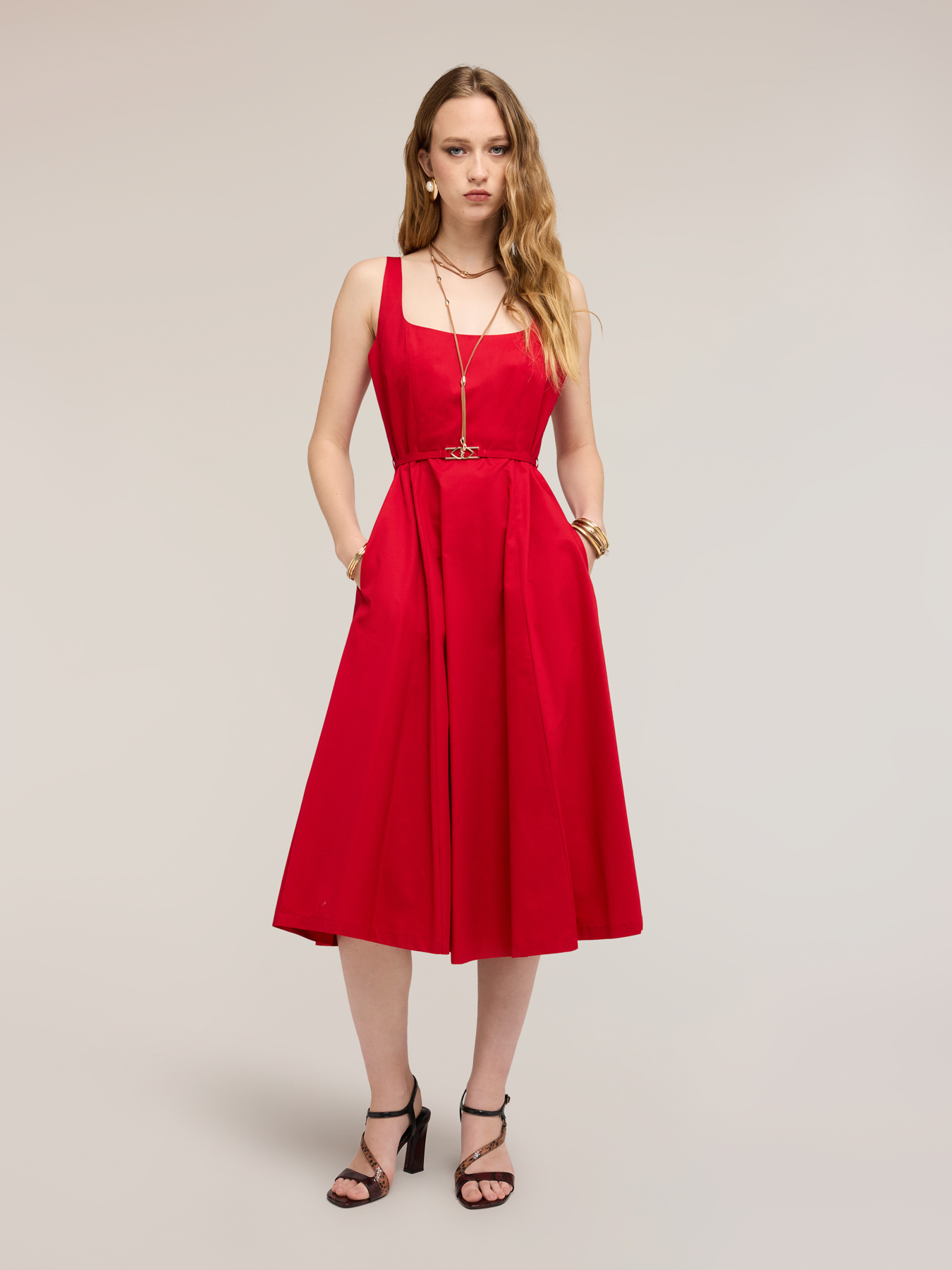 Ausgestelltes Kleid aus Popeline mit G&uuml;rtel image number 0