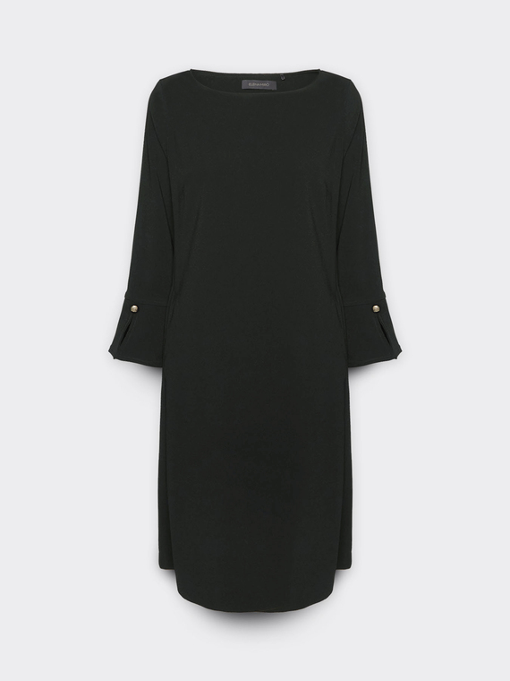 Dress made of crêpe fabric