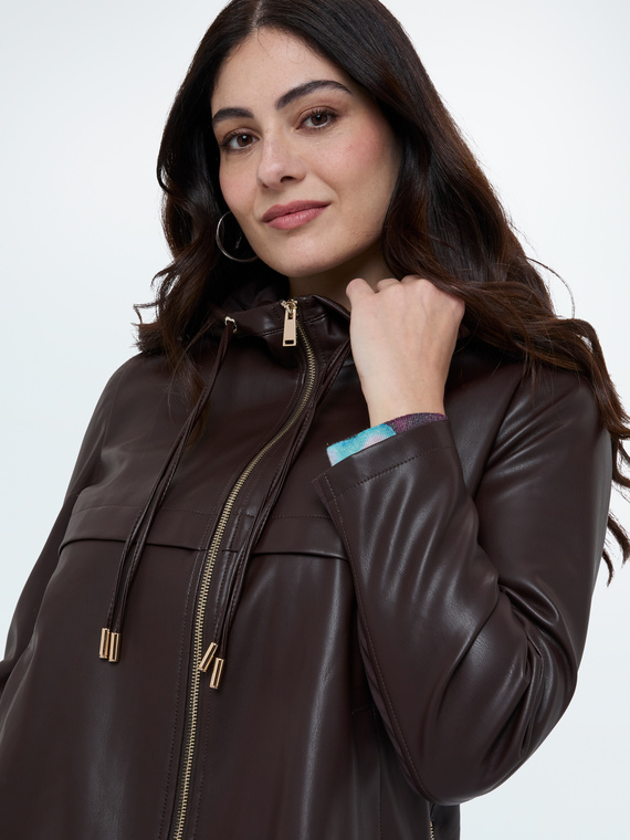 Bikerjacke mit Kapuze