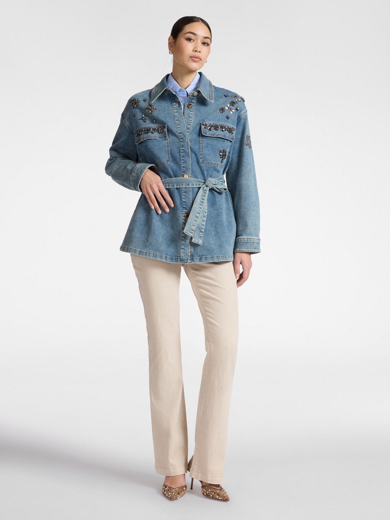 Giacca in denim con applicazioni image number 2