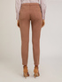 Pantalon regular avec des boutons métalliques image number 1