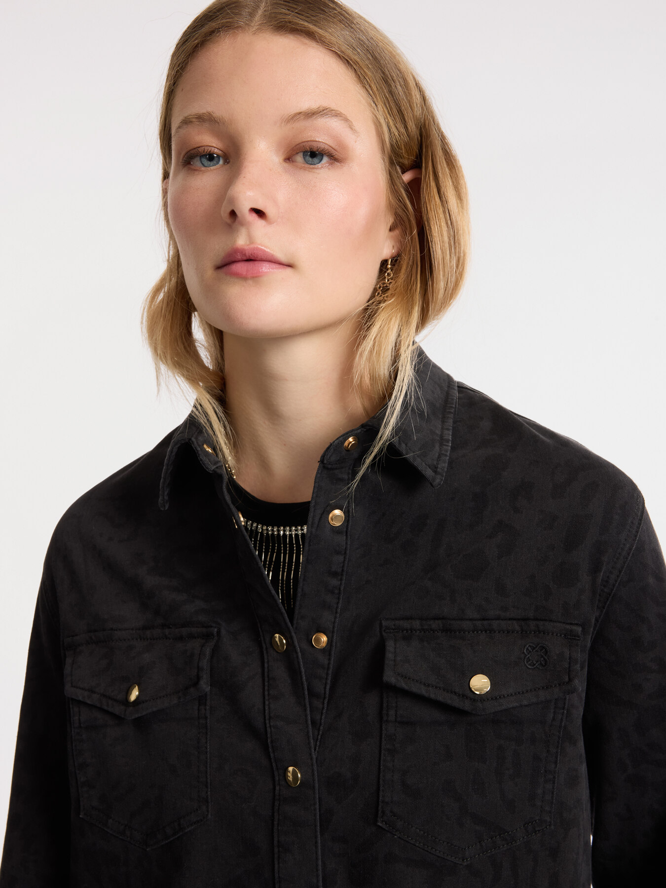 Animal print denim shirt image number 3